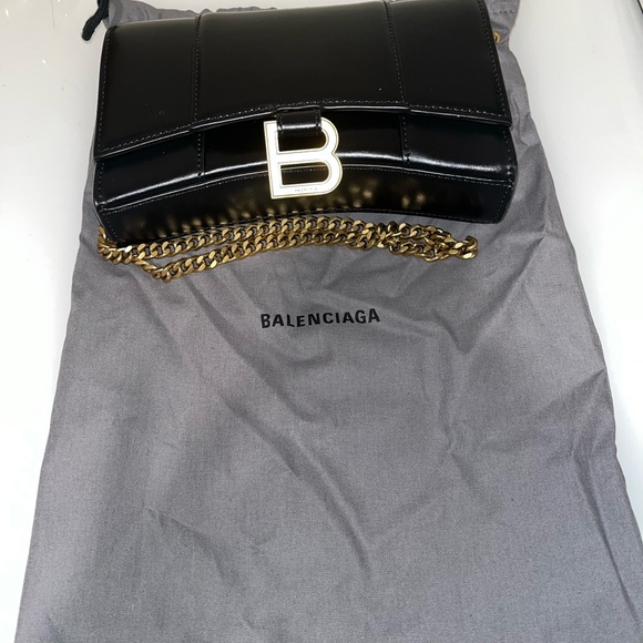 Balenciaga Hourglass Wallet on Chain! - Picture 3 of 9